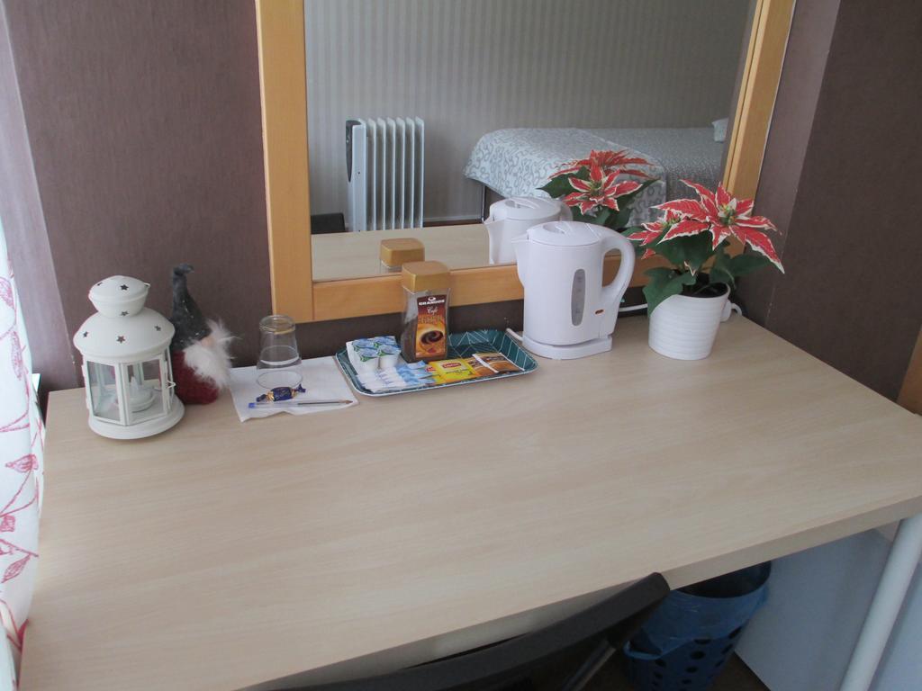 Hotel Ackas Toijala Bagian luar foto